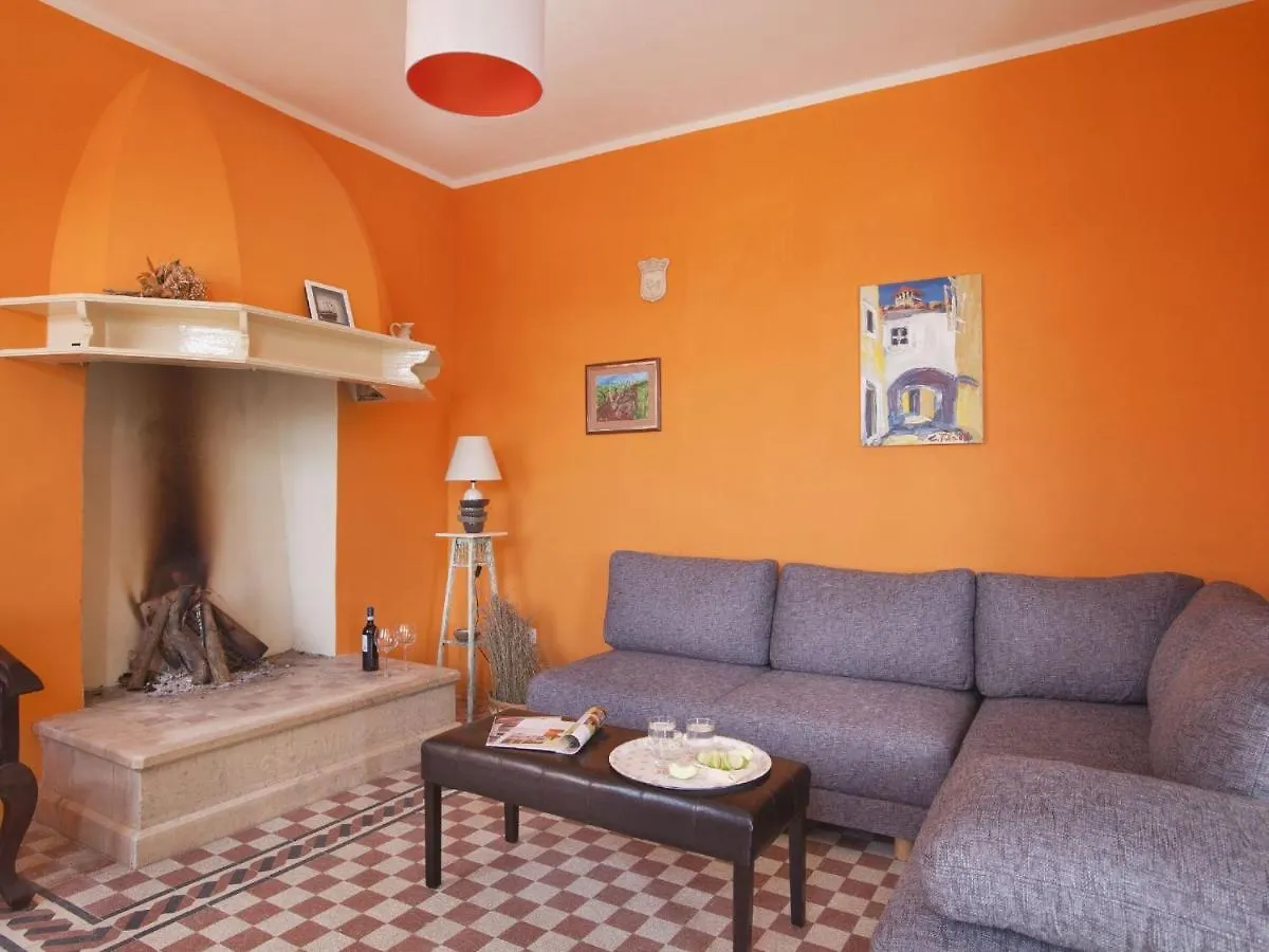 Attractive Villa With Private Swimming Pool Beach Volleyball And Fenced Garden Diminići