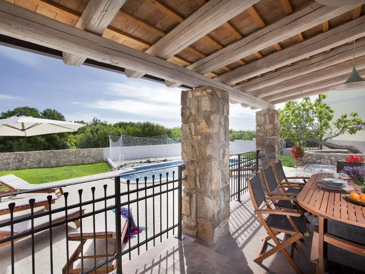 Attractive Villa With Private Swimming Pool Beach Volleyball And Fenced Garden Diminići